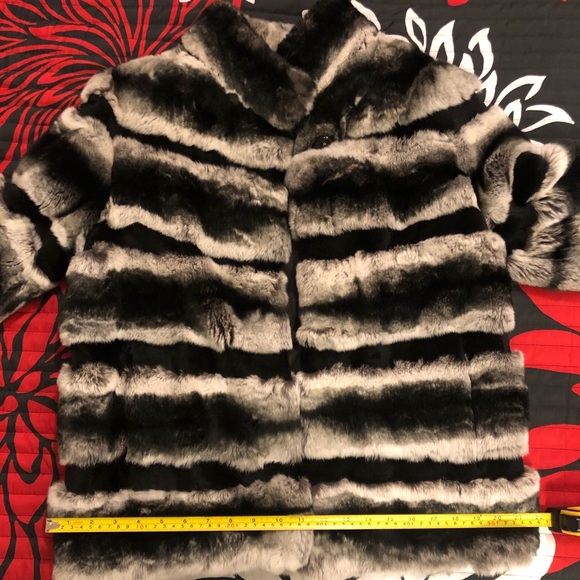 Chinchilla Coat - Picture 4 of 10